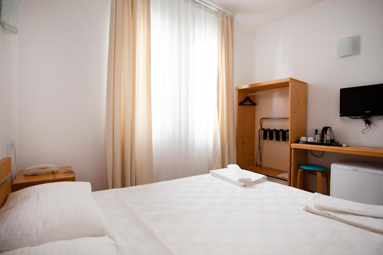 Zephyros City Otel Datca Bagian luar foto