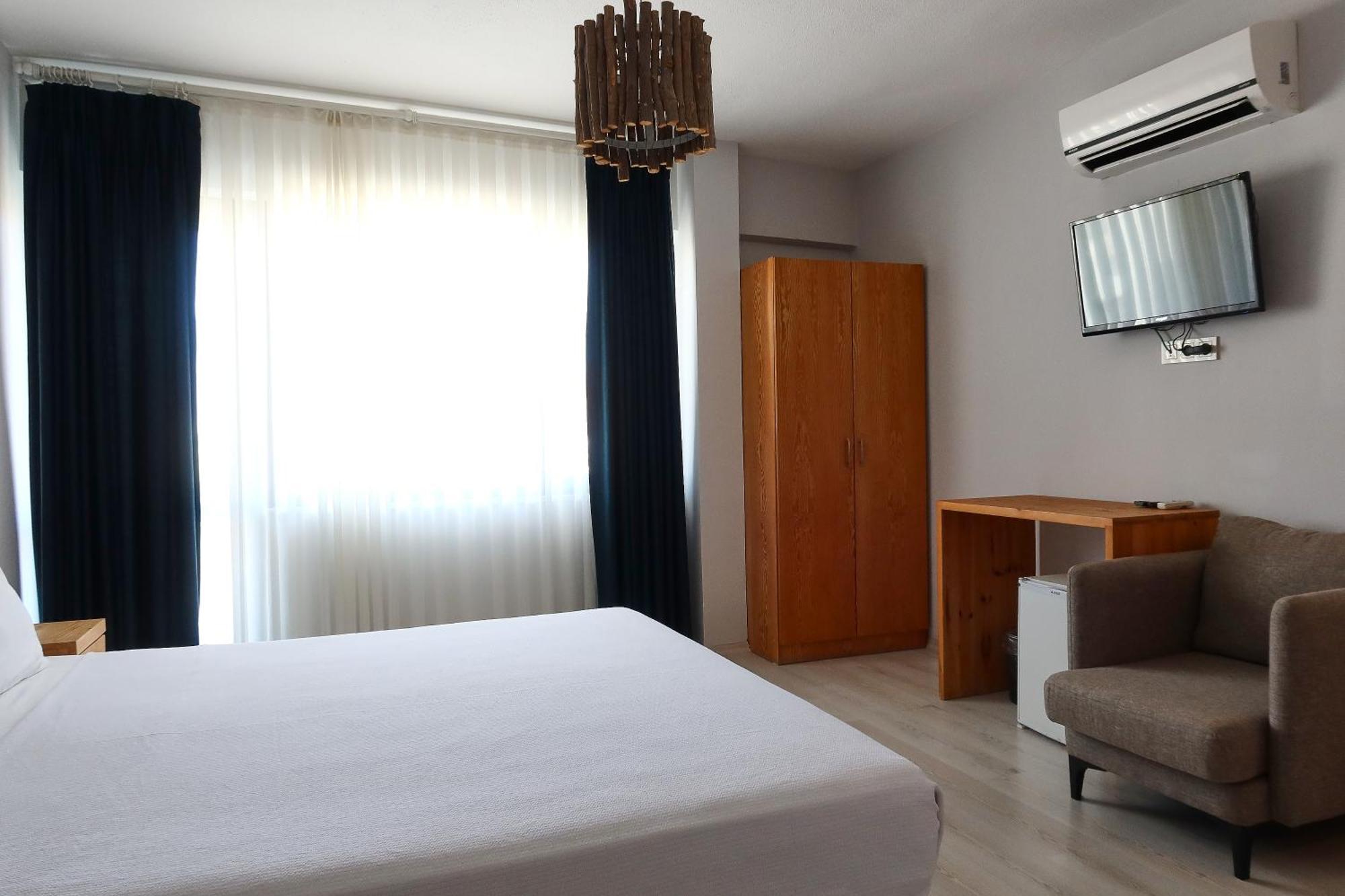 Zephyros City Otel Datca Bagian luar foto