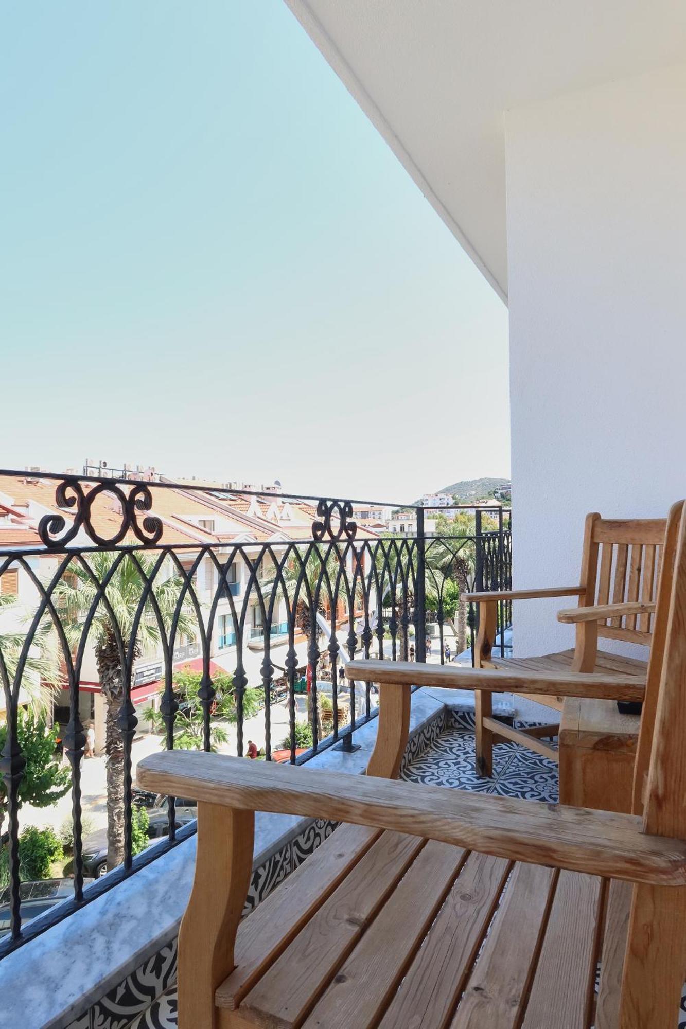 Zephyros City Otel Datca Bagian luar foto